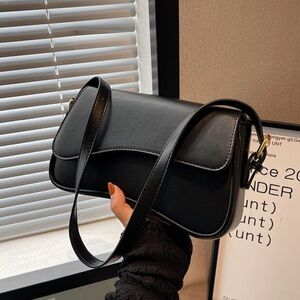 Women’s Shoulder Saddle Bag